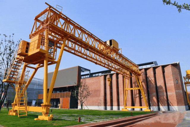 人民网·梦幻灵境AI展演中心（武汉馆）。王战雄摄