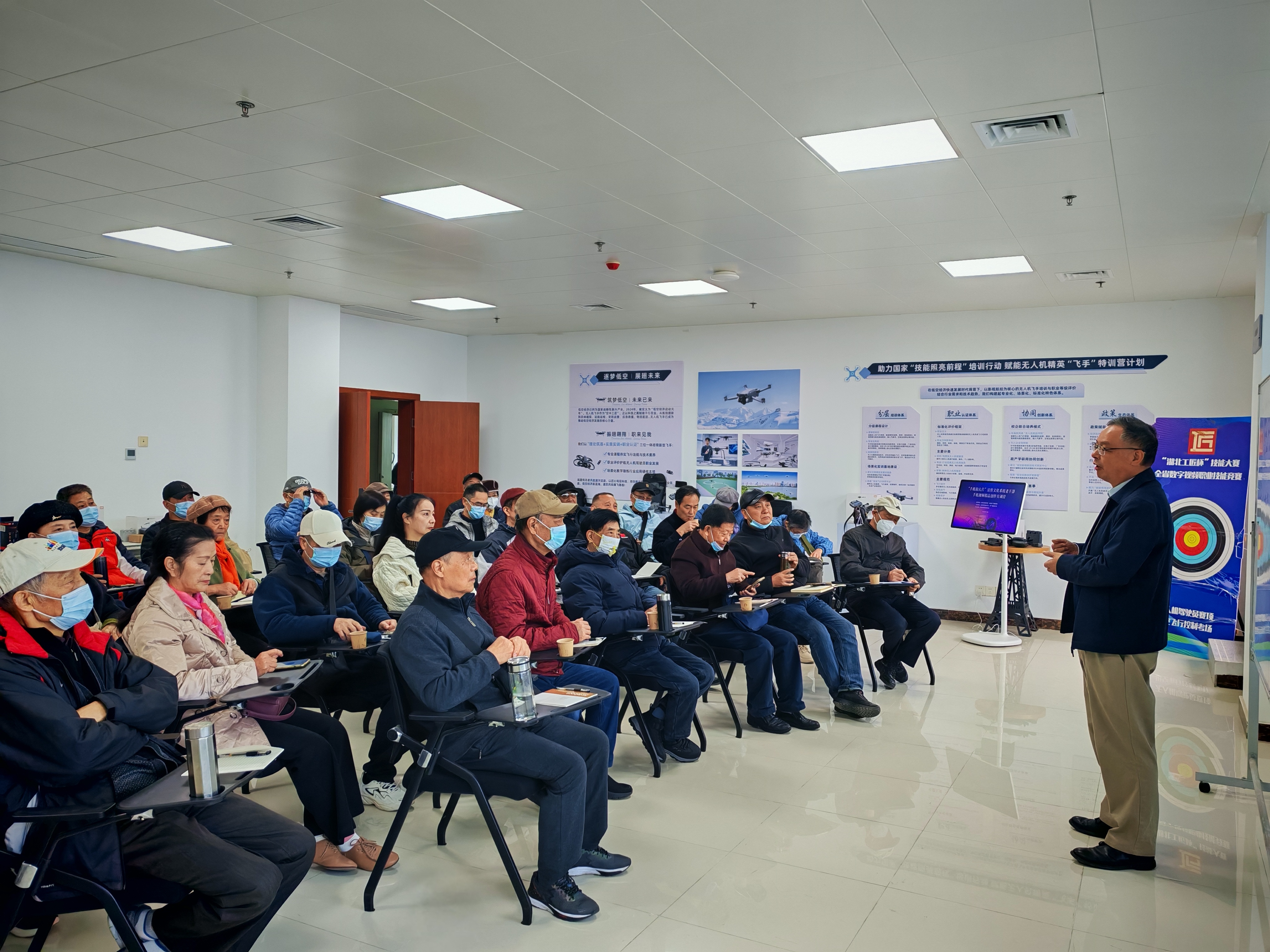 微信图片_20251210115552_6917_194